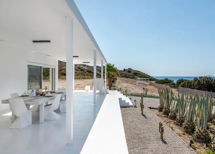 Bianca Кефалос