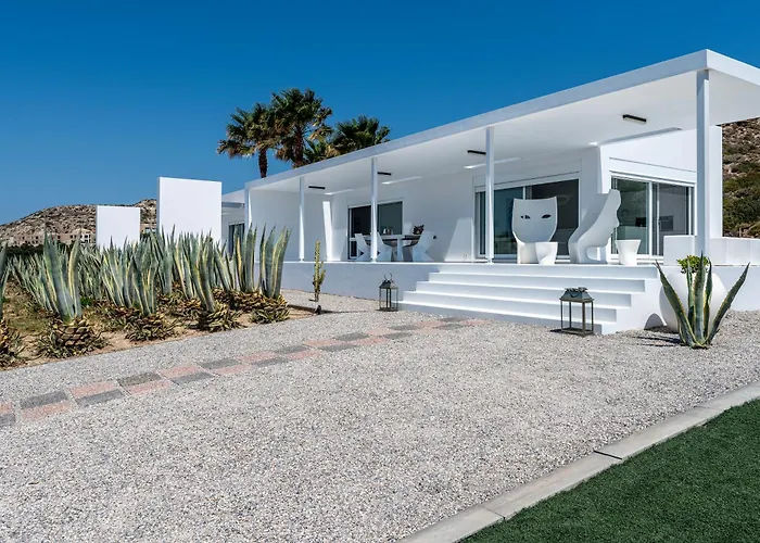 Bianca Кефалос